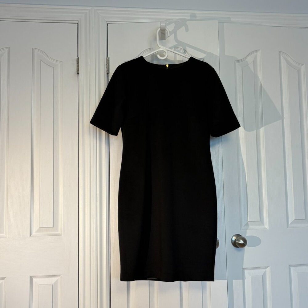 CONTEMPORAINE by Simons – Little Black Dress